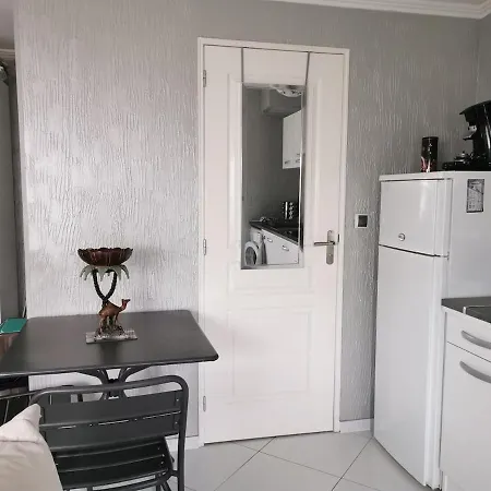 Apartmán Beautiful Quiet With Garden *